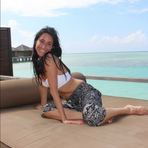 Meet your Posher, Mindy - Picture 3 of 4