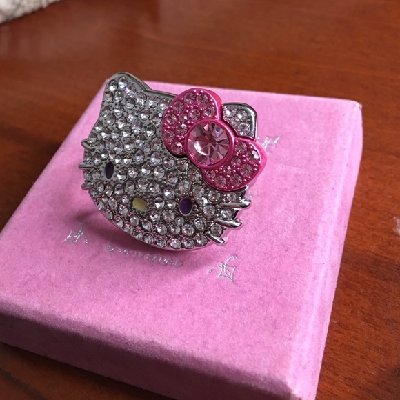 Hello Kitty Unique Ring  (MUST HAVE) - Picture 2 of 4