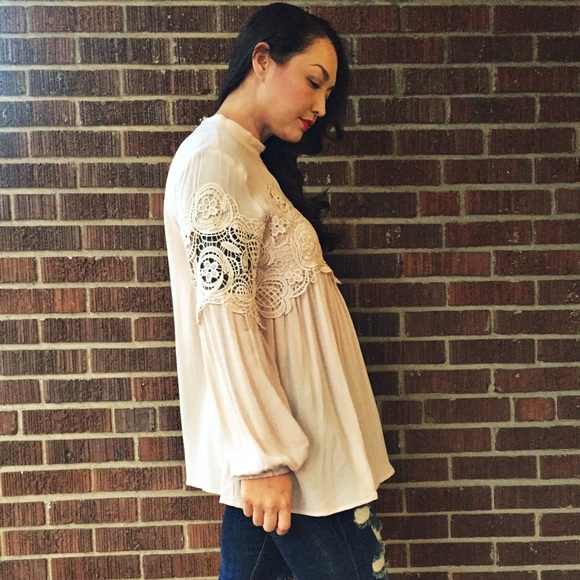 Only1 MD Left! 😱⚡️The Modern Romance Lace Top - Picture 2 of 3