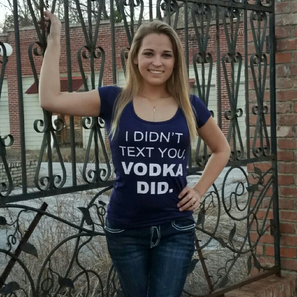 I Didn't Text You Graphic Tee - Picture 2 of 2