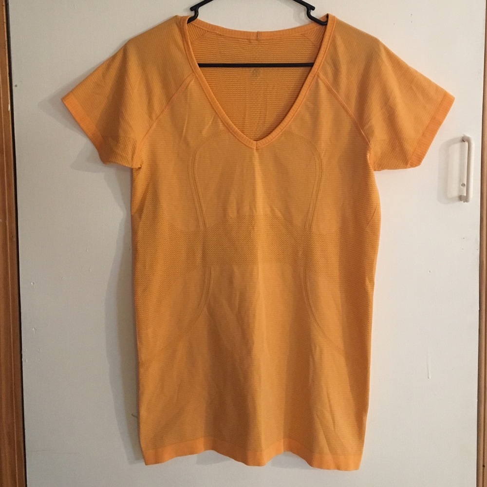 Lululemon swiftly tech short sleeve