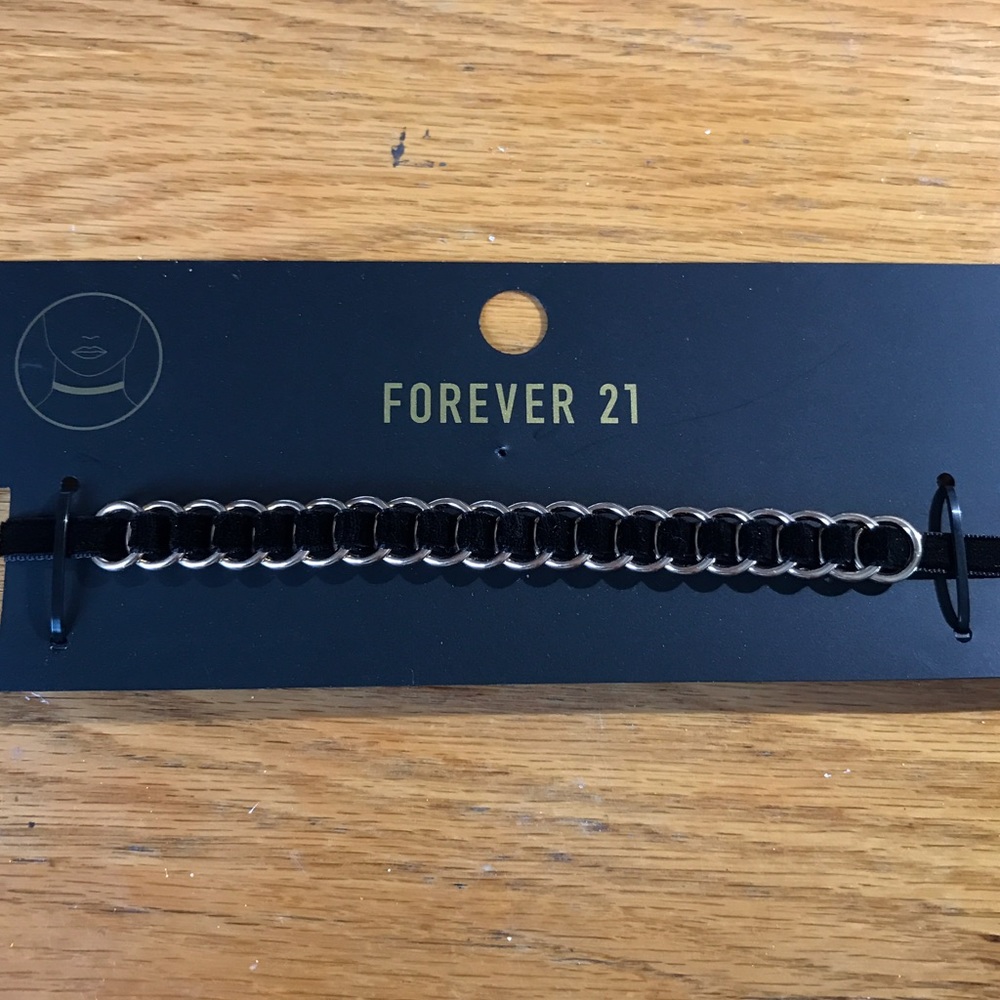 Forever 21 choker
