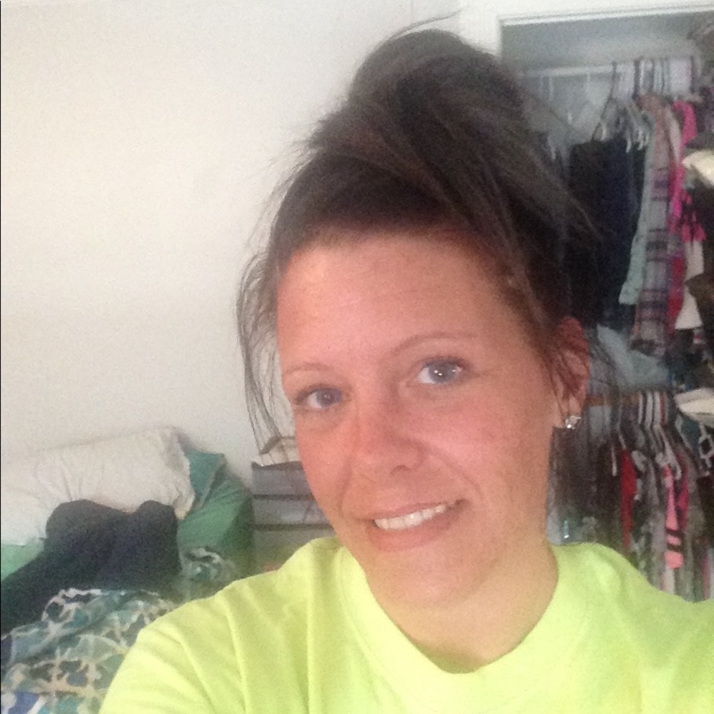 Kristi Collier.... I clean out dirty closets!!!