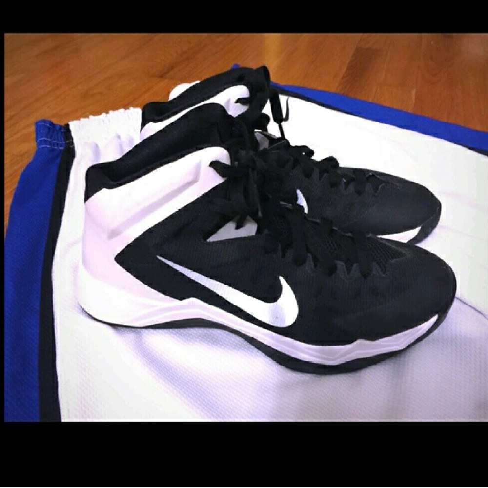 NIKE Basketball shoes Hyperquickness