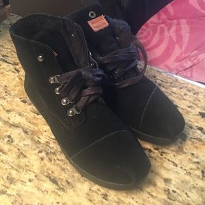 TOMS Booties