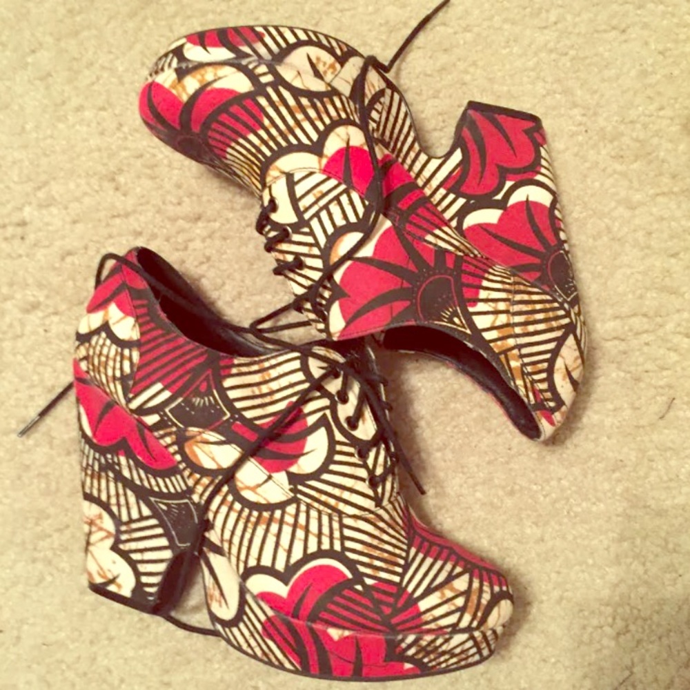 Urban Outfitters Wedges