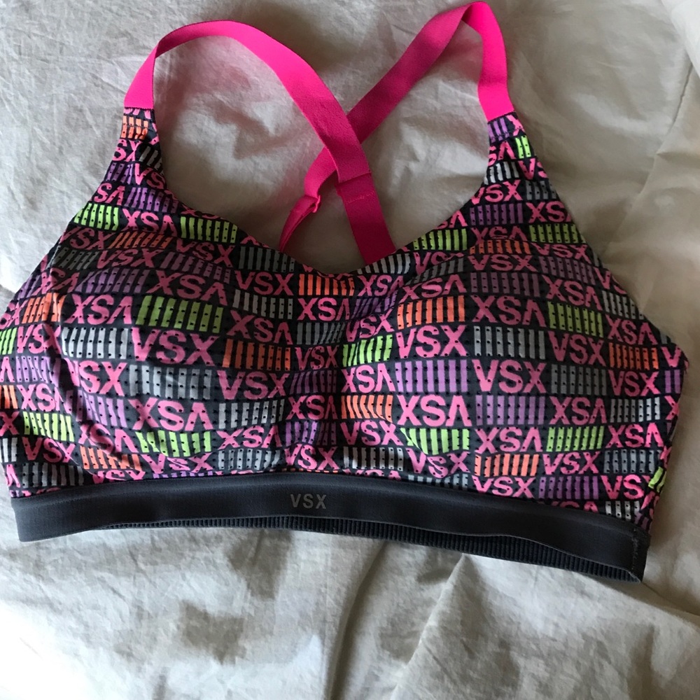 Victoria's Secret Sport Lightweight Bra Logo 36D