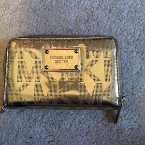 Micheal Kors wallet clutch