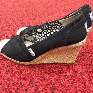 Black peep toe toms wedges