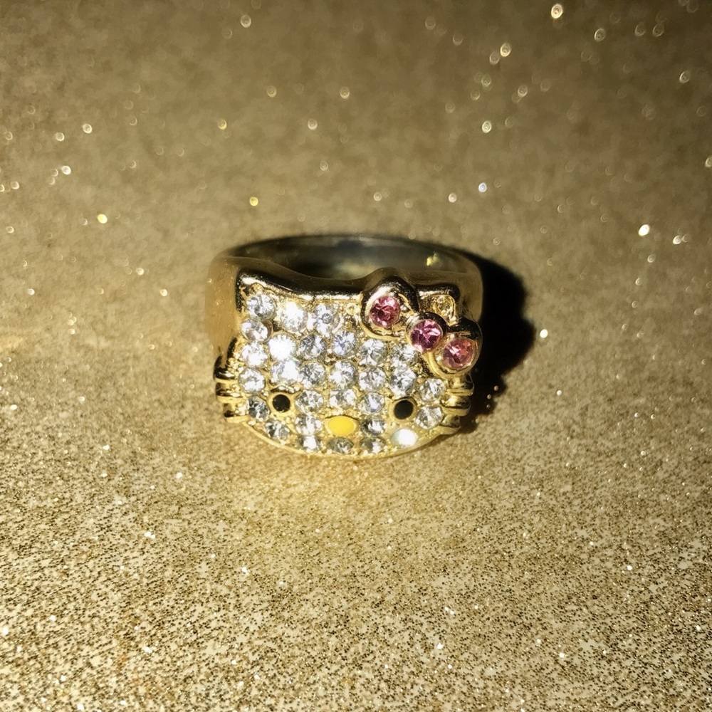 Hello Kitty Ring