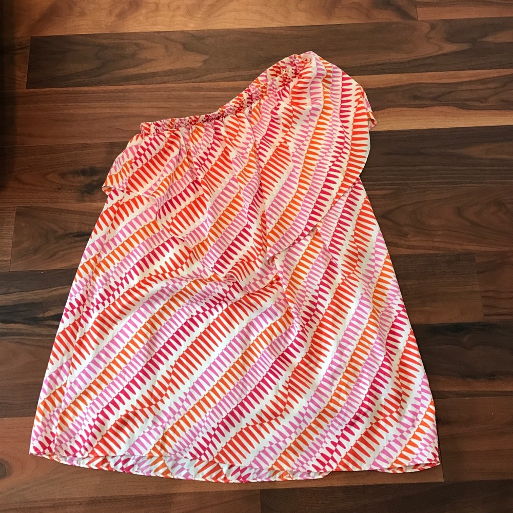 One shoulder dress
