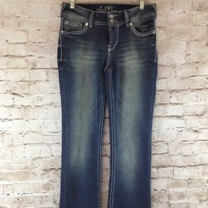 Womens wallflower jeans