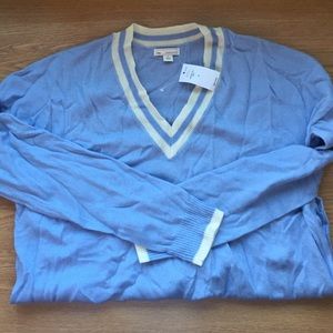 Gap V Neck Sweater with tags