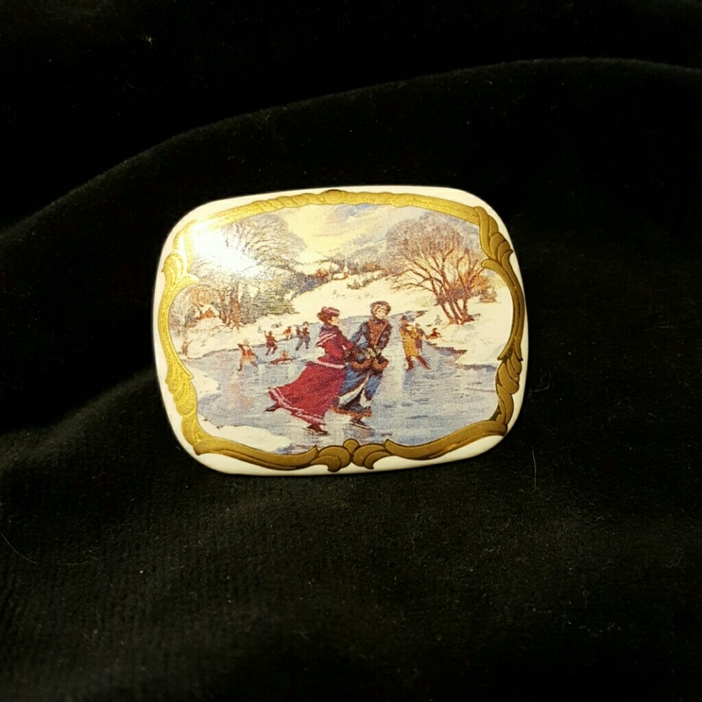 Vintage Porcelain Brooch