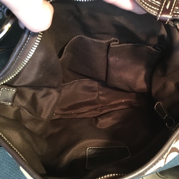 Coach signature large hobo shoulder purse - Picture 2 of 3