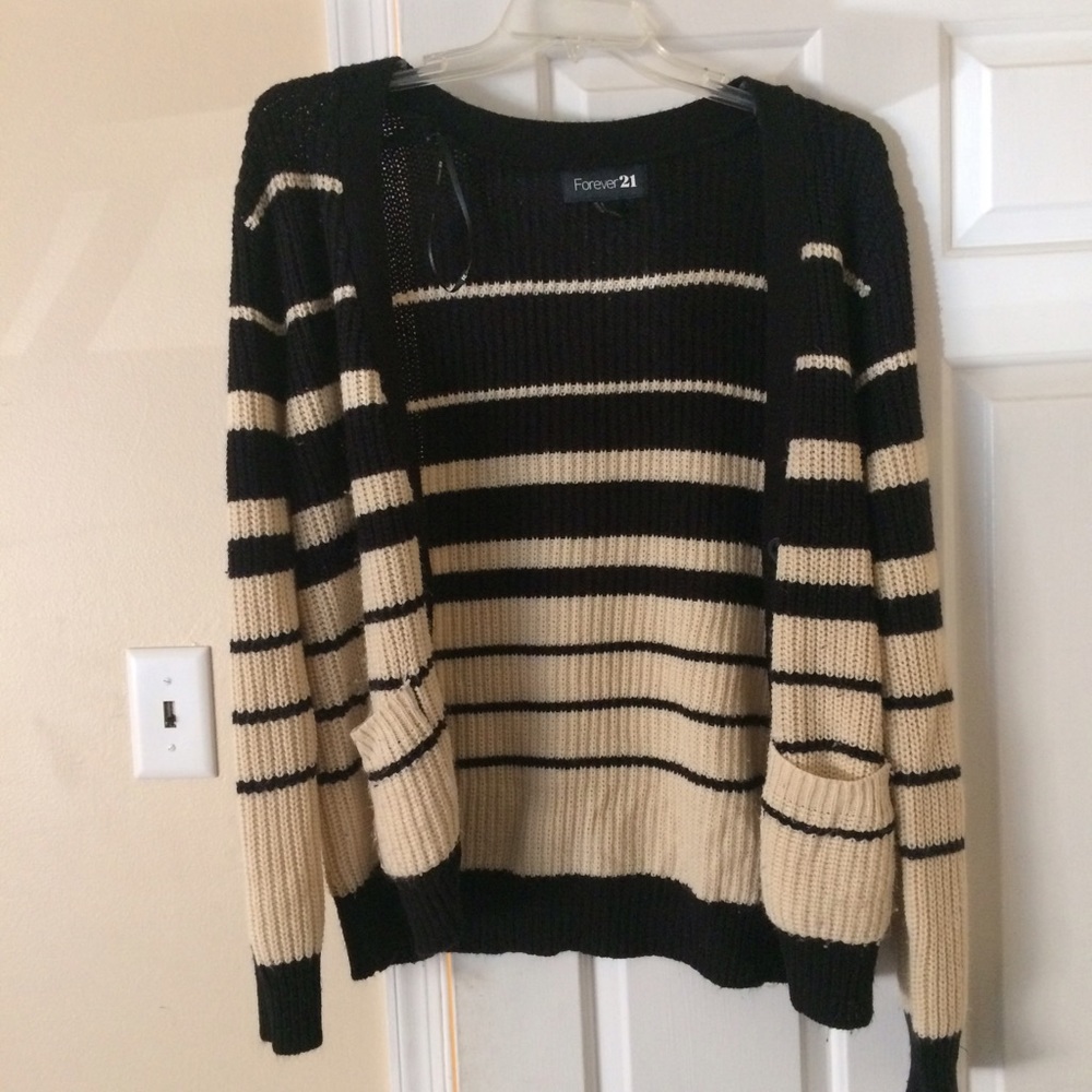 Knit Stripped Cardigan