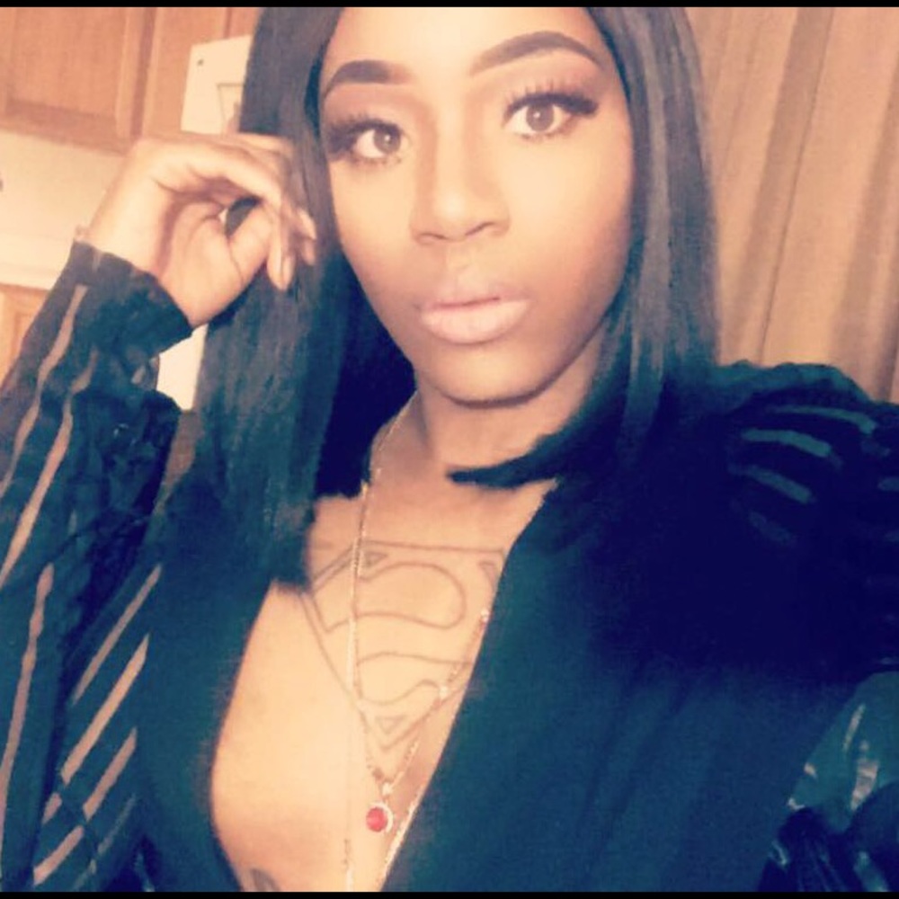 Meet your Posher, Reemz