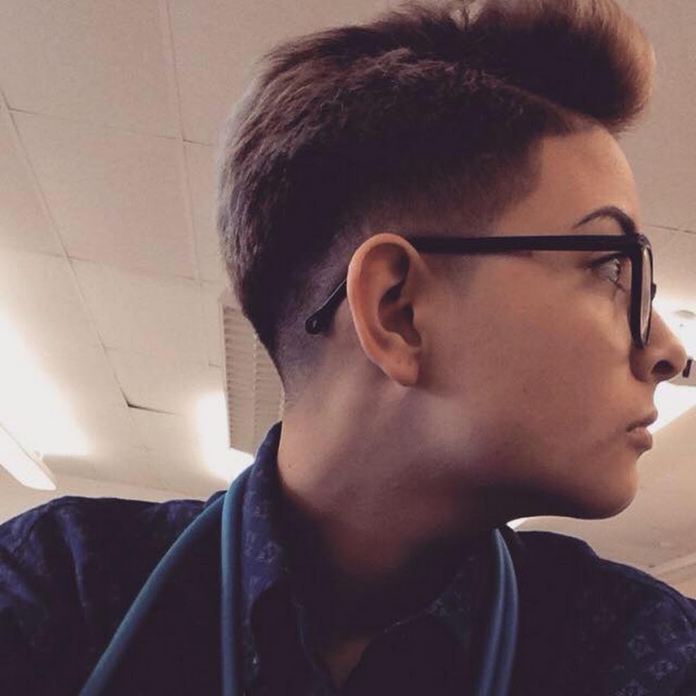 Meet your Posher, Leo