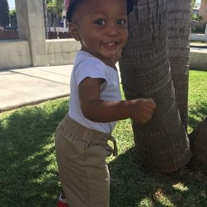 Meet your Posher, Onie