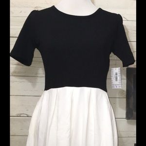 Black and white lularoe Amelia