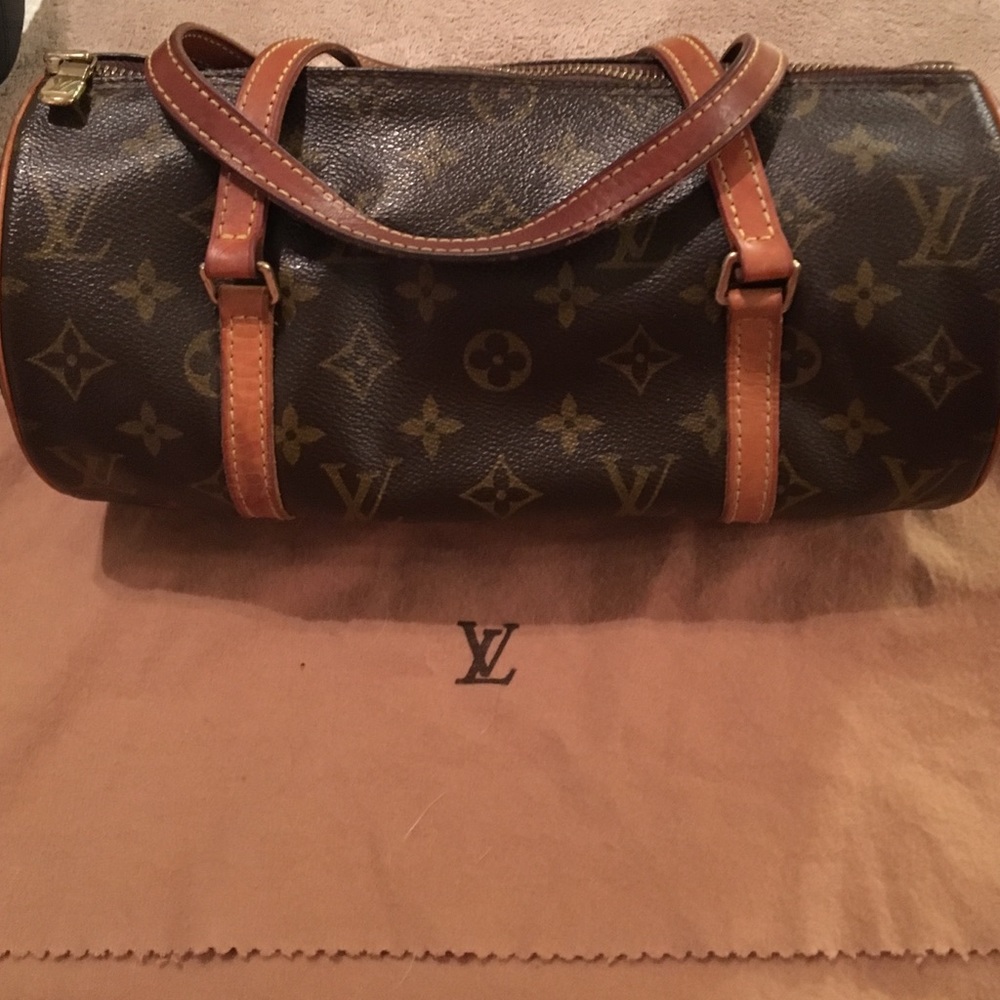 💯 Authentic Louis Vuitton Papillon 26 bag