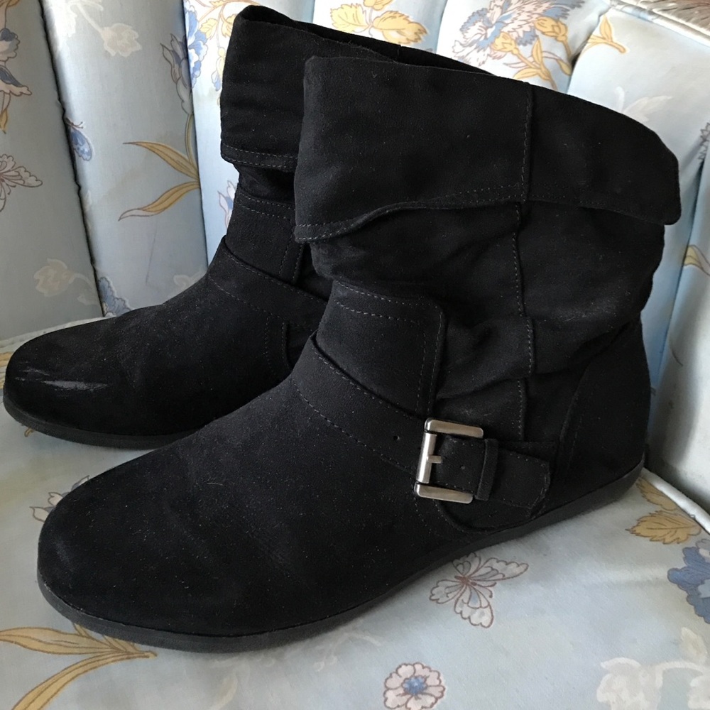 Rampage Sueded Black Cuffed Booties 8.5
