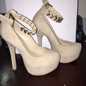 Nice shiekh nude heels 😍👠👌🏼