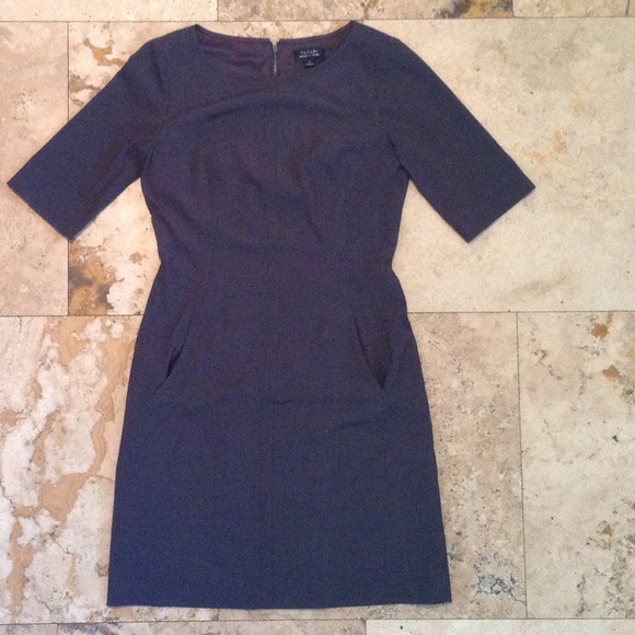 Tahari Dresses & Skirts - Tahiri gray midi dress with pockets 4