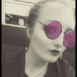 Meet your Posher, Diamond