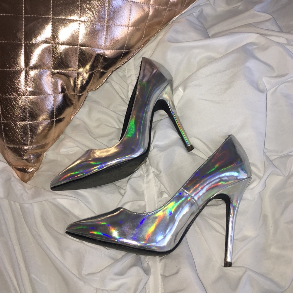 Express holographic heels ✨