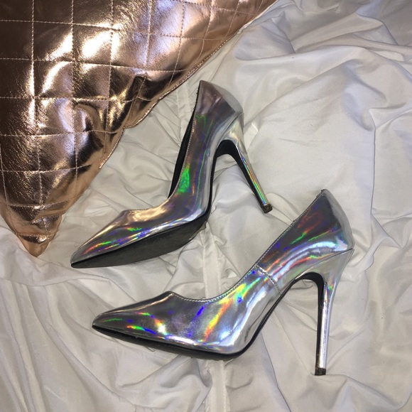 Express Shoes - Express holographic heels ✨