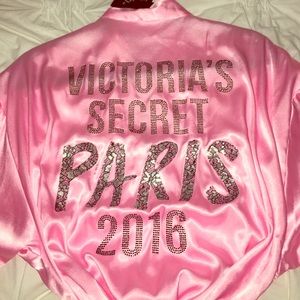 NWT Victoria's Secret 2016 fashion show robe