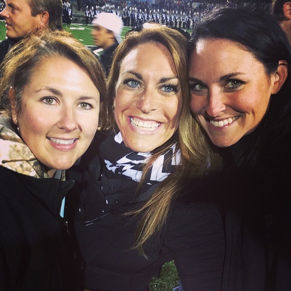 Meet your Posher, Alicia 🤪 - Picture 5 of 7