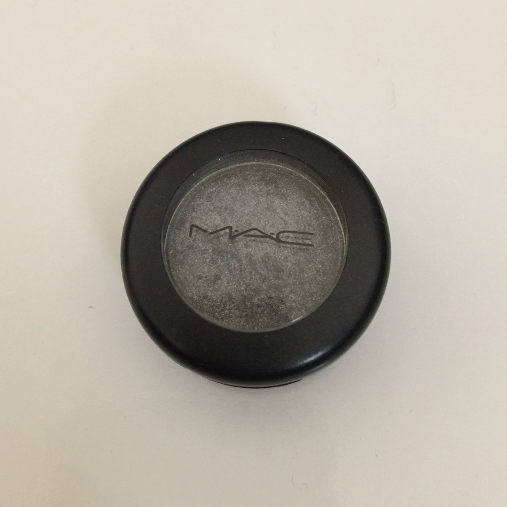 MAC nighttrain eyeshadow