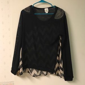 Day Trip Black/Chevron Blouse
