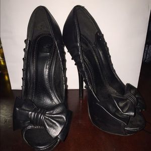 Black heels outgoing 😍🤗