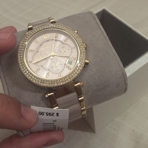 Brand new Michael Kors watch for woman
