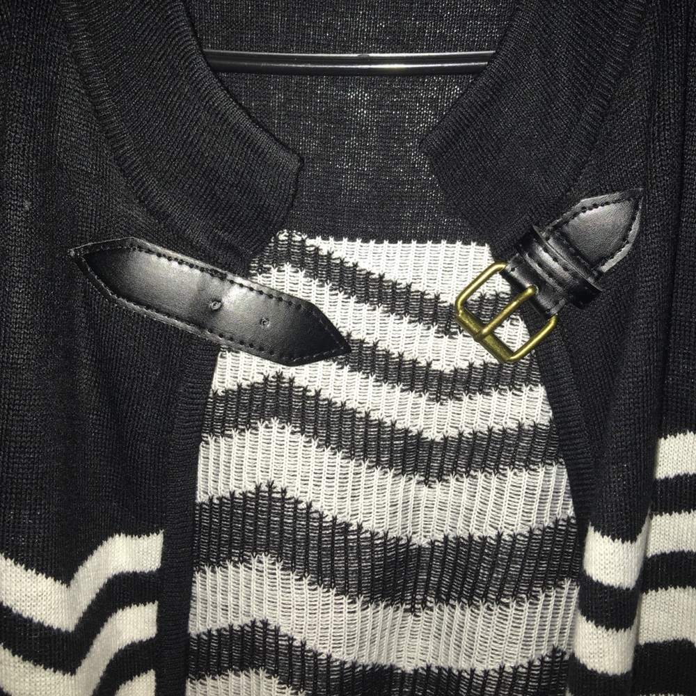 Sweater shall - Picture 2 of 4