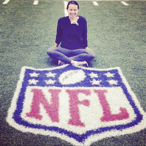 Meet your Posher, Tiffany - Picture 4 of 4