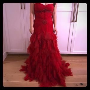 Strapless red ruffle special occasion/prom gown.