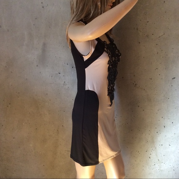 🍒 New Tan dress with lace up front stretchy midi - Picture 3 of 8