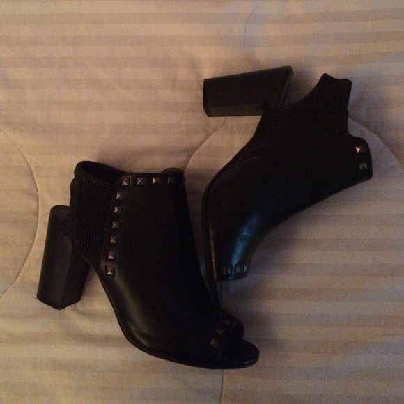 Peep-toed ankle heels. - Picture 2 of 2