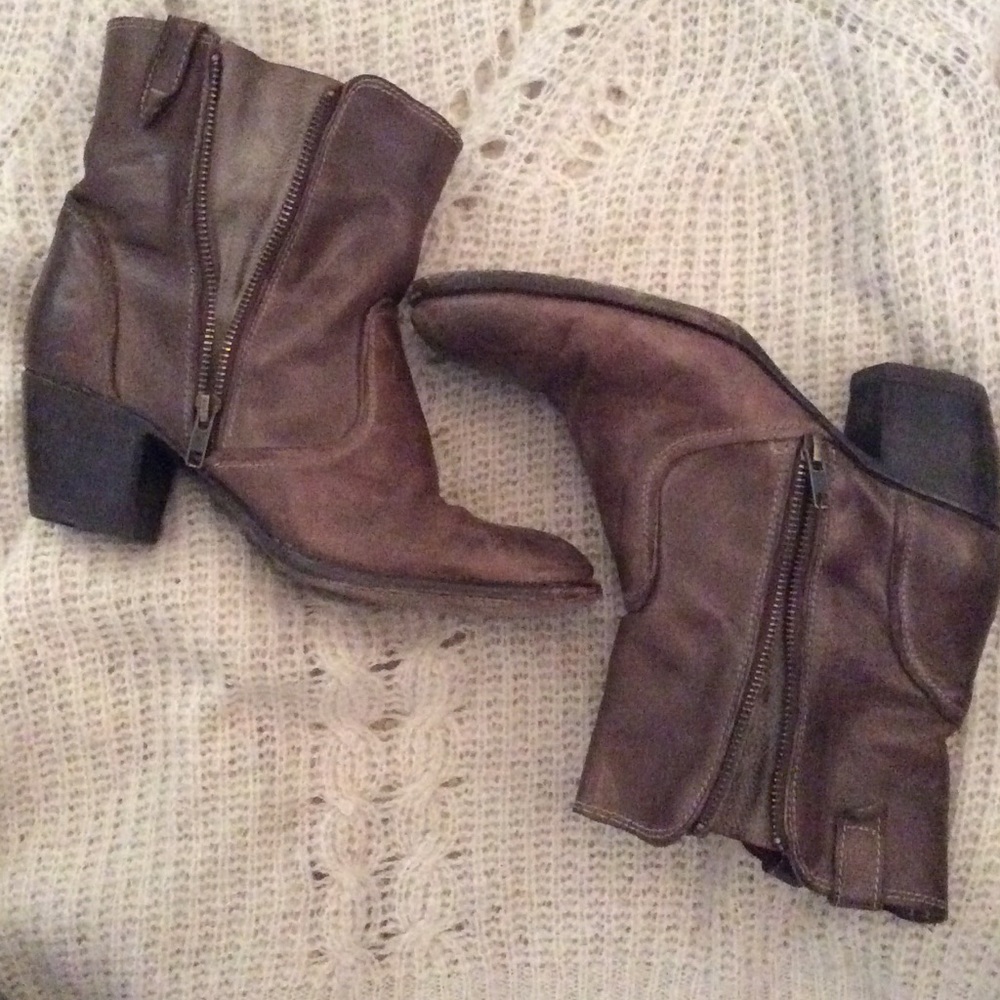Freebird by Steven leather booties