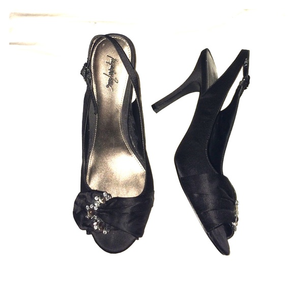 Peep-toed heels - Picture 2 of 2