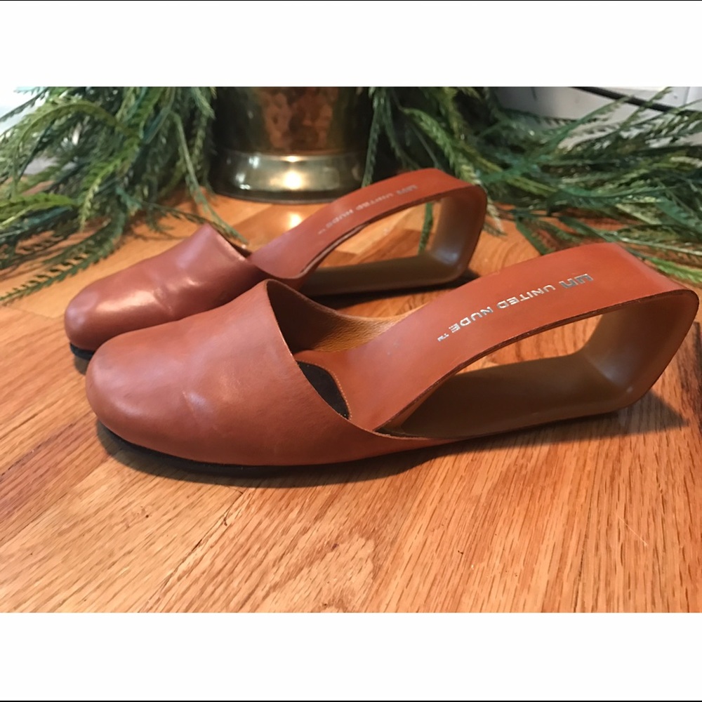 United Nude Mobius