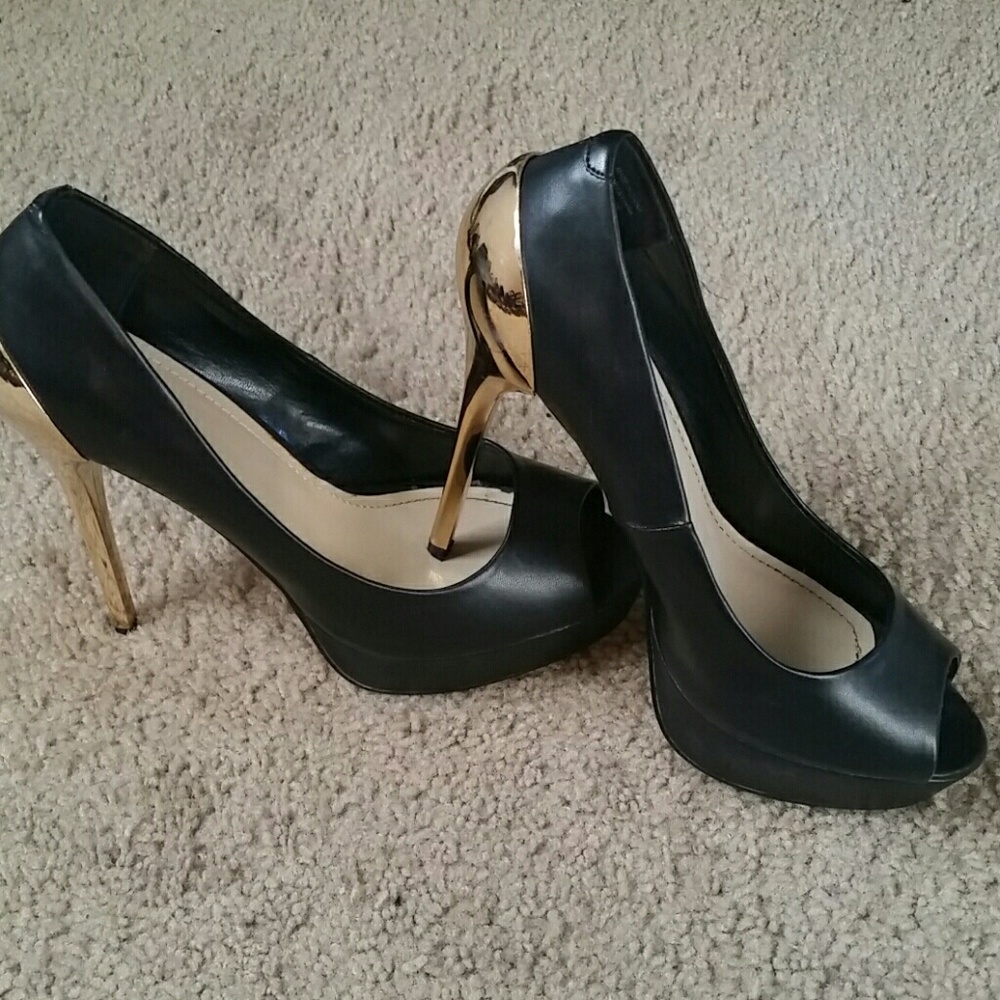 Aldo Black with golden 5 inch heel