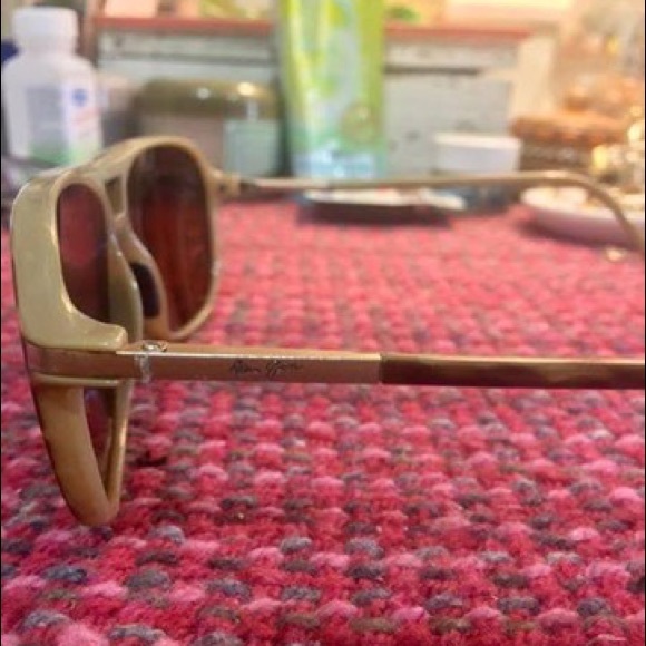 Maui Jim tortoise shell aviator - Picture 4 of 4