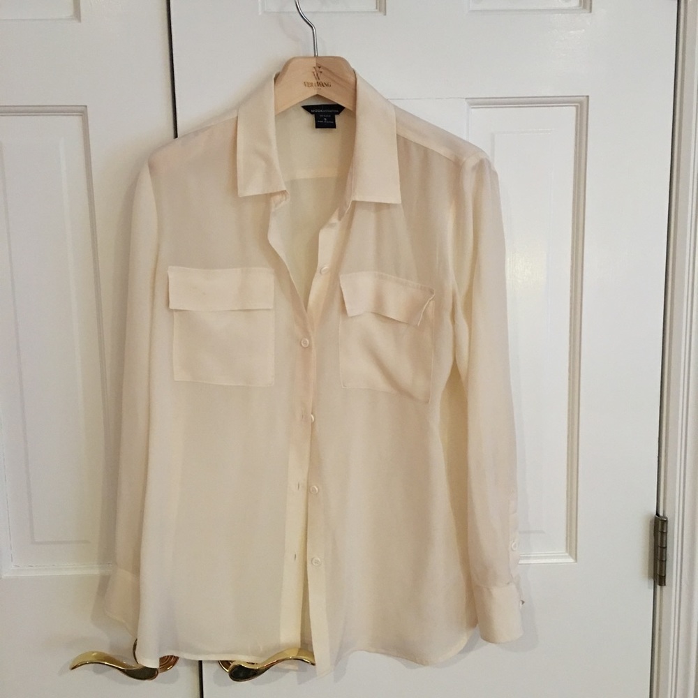 MODA off white 100% silk blouse