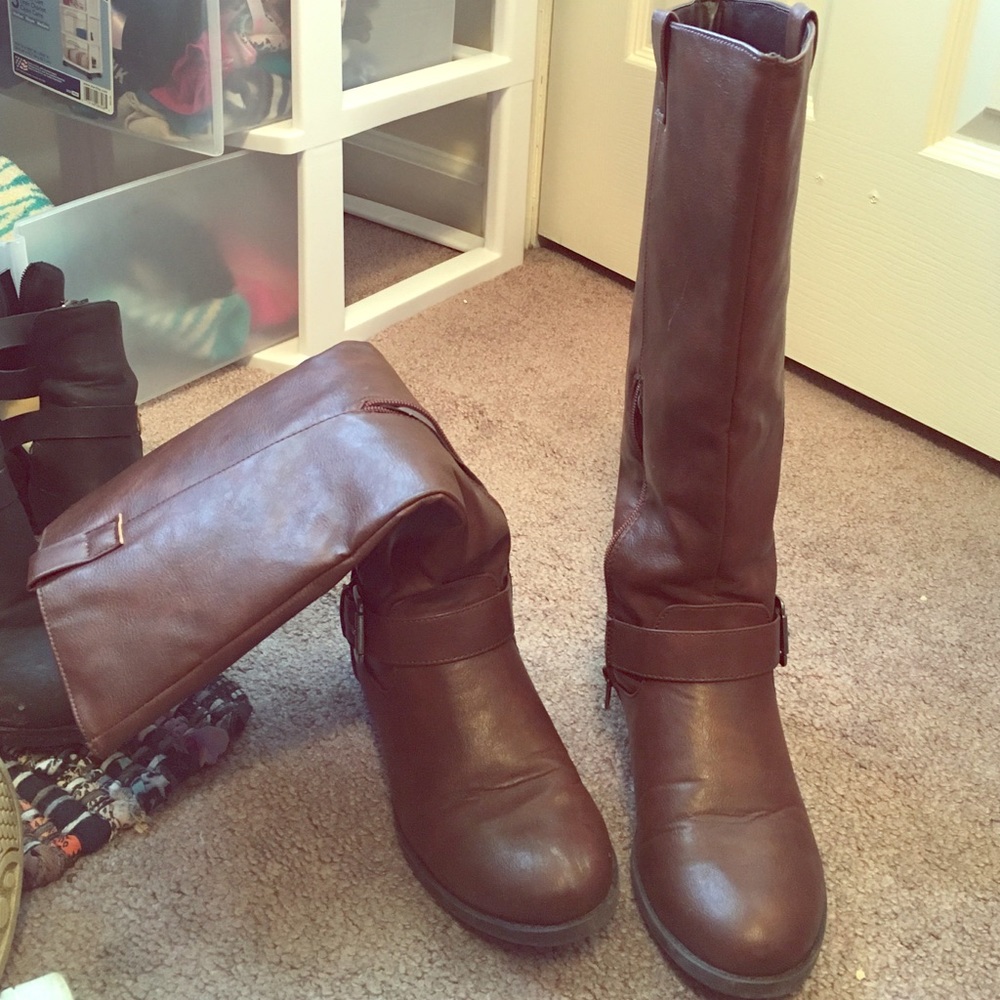 Briwn boots
