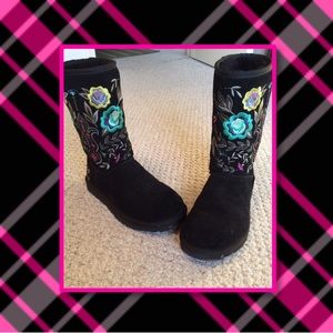 Authentic Juliette UGG boots